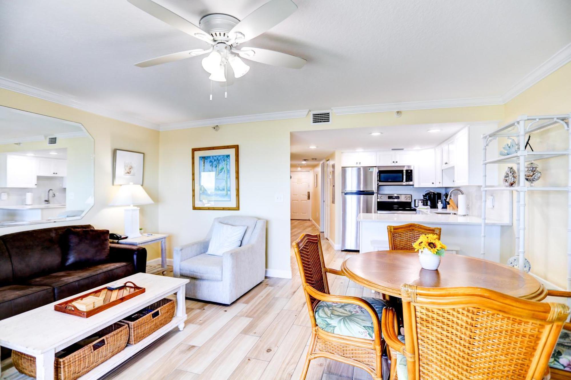 South Beach Condo Hotel By Travel Resort Services, Inc. St. Pete Beach Esterno foto