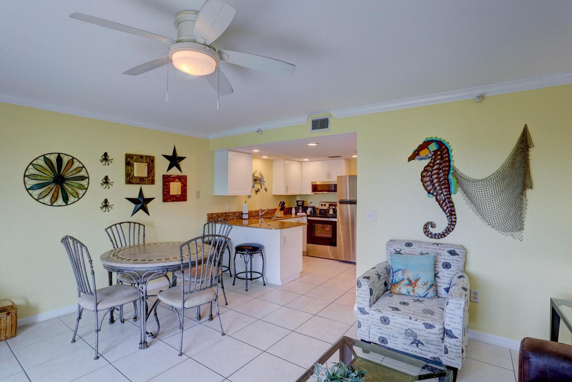 South Beach Condo Hotel By Travel Resort Services, Inc. St. Pete Beach Esterno foto