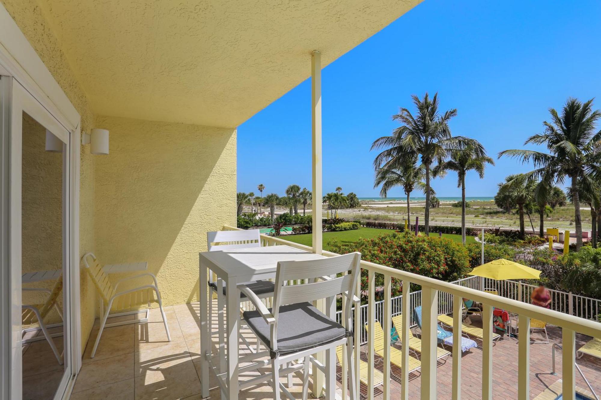 South Beach Condo Hotel By Travel Resort Services, Inc. St. Pete Beach Esterno foto